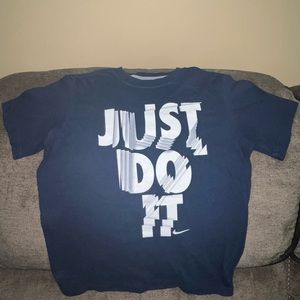 Nike boys t-shirt